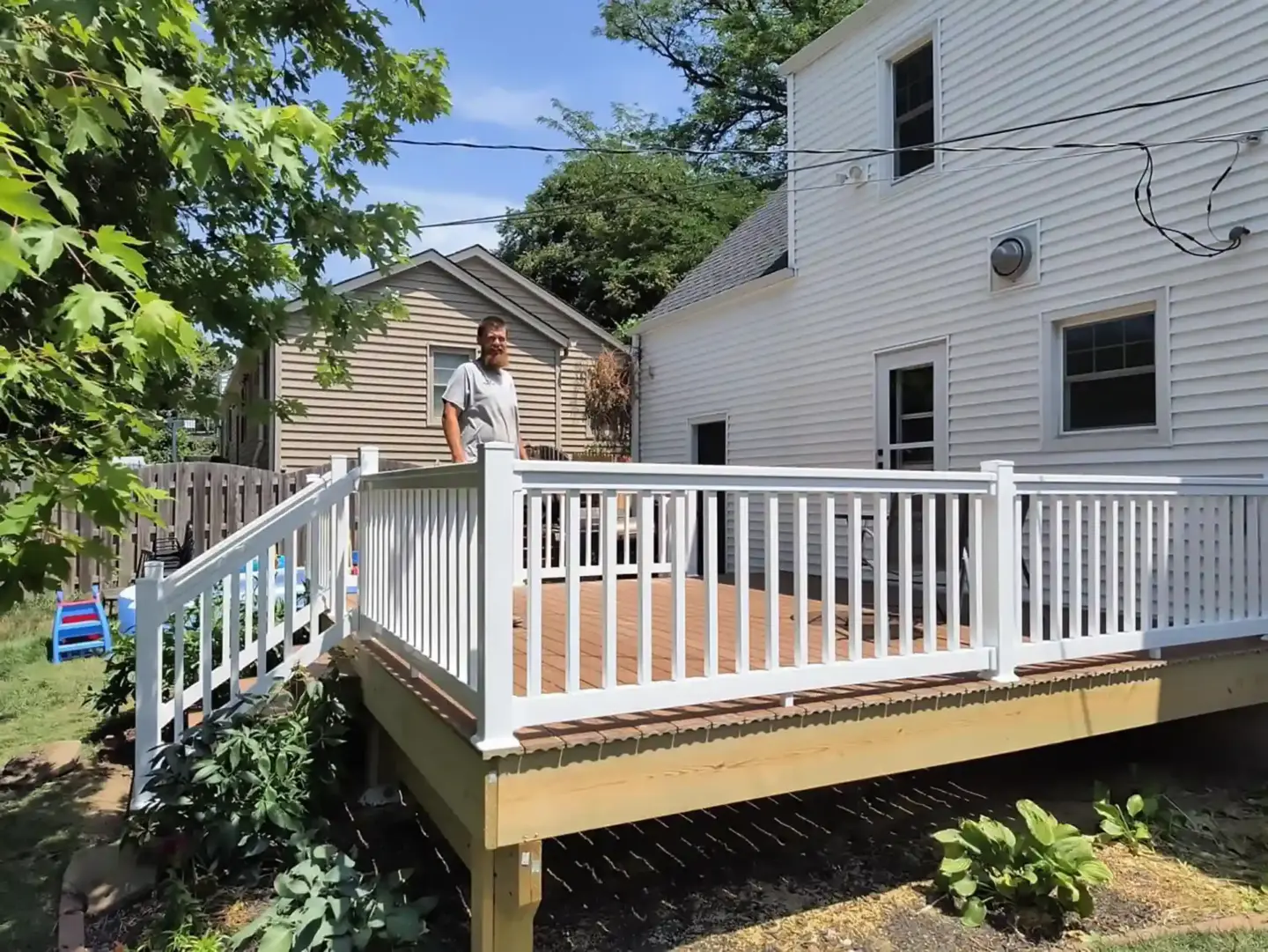 COMPLETE DECK SERVICES