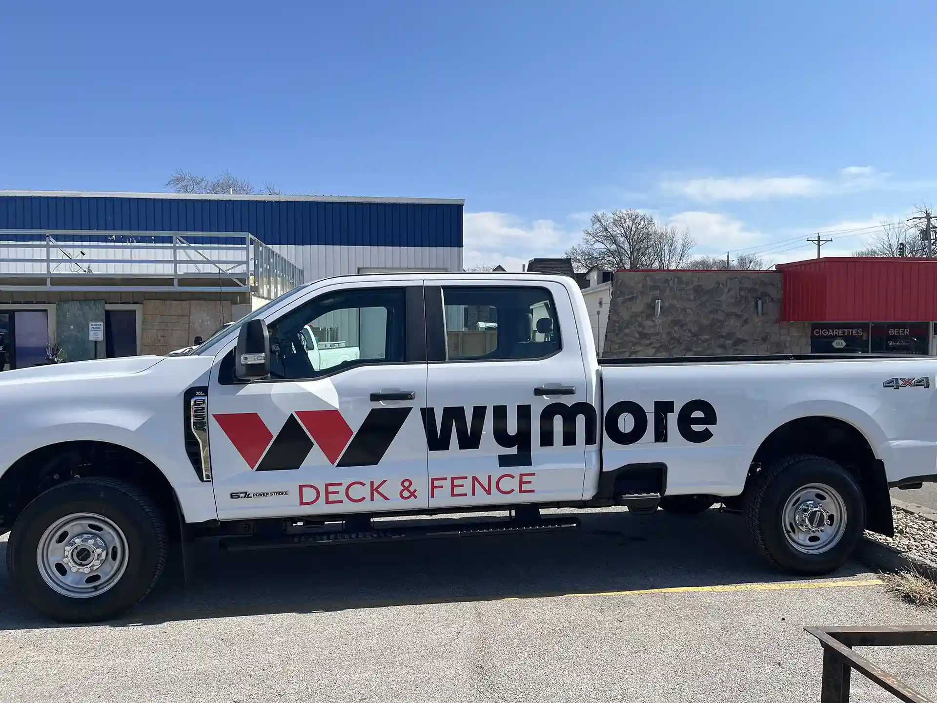 Photo of a Wymore Deck & Fence truck.