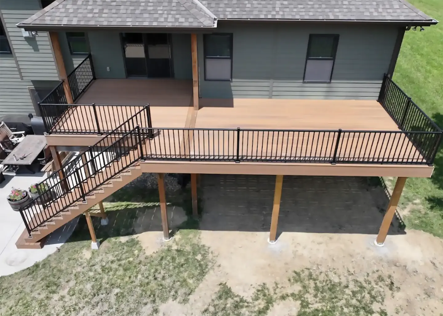 COMPLETE DECK SERVICES