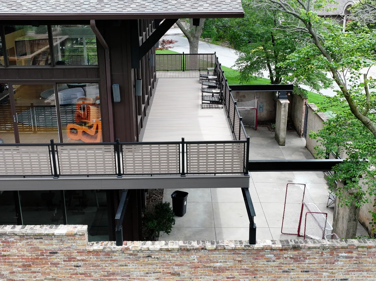 church-deck-with-chairs-in-omaha-ne