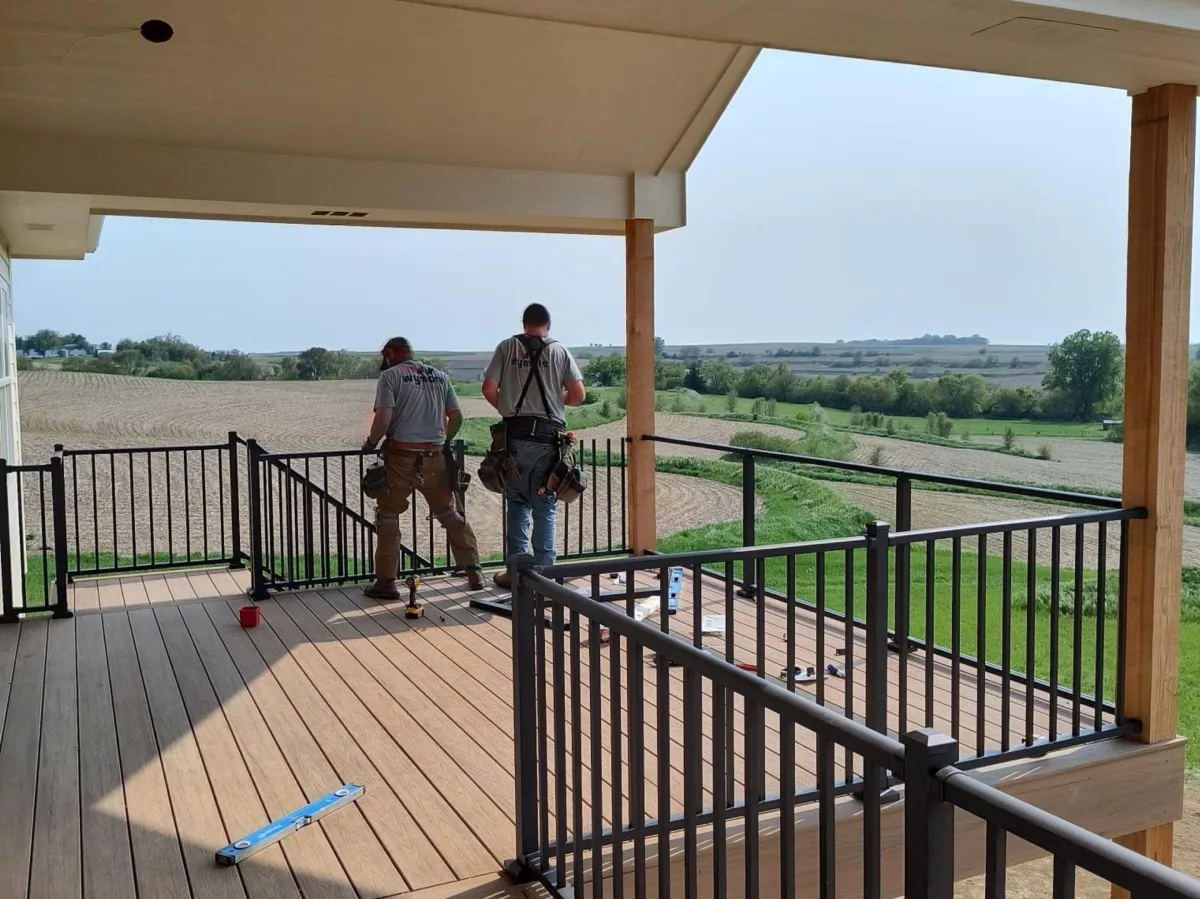 elevated-deck-with-black-metal-deck-railing-repair-installation-in-omaha-ne