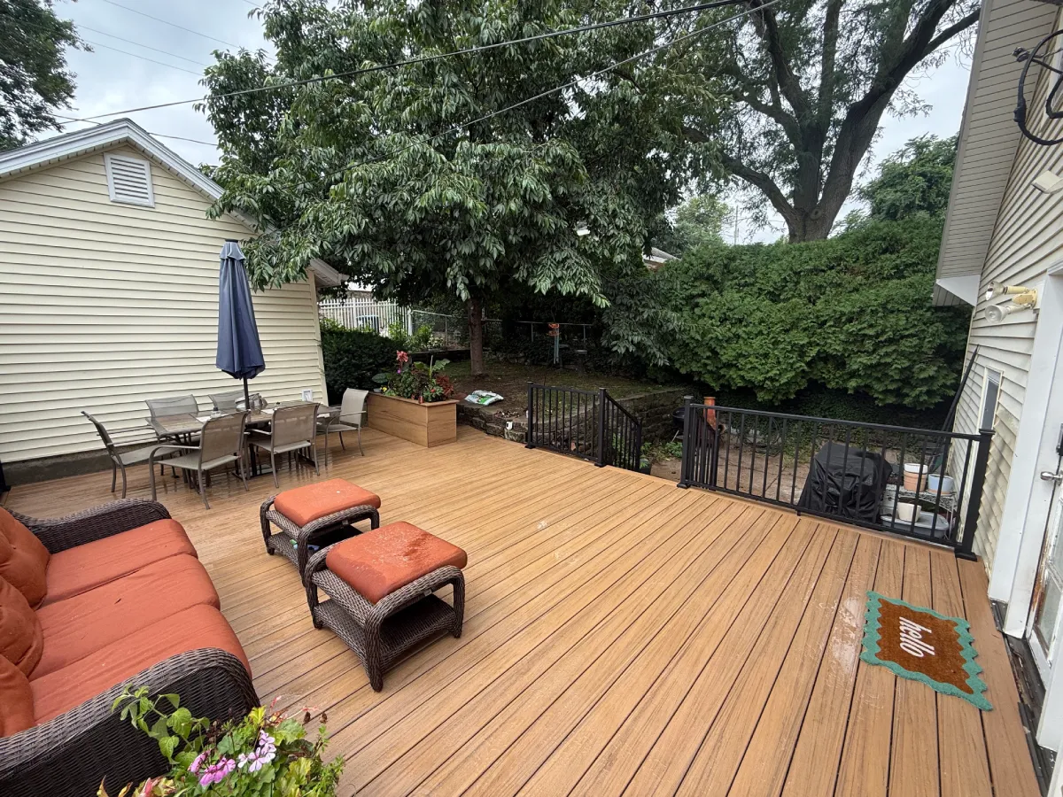 Deck & Fence Builder in Omaha NE | Wymore Deck & Fence