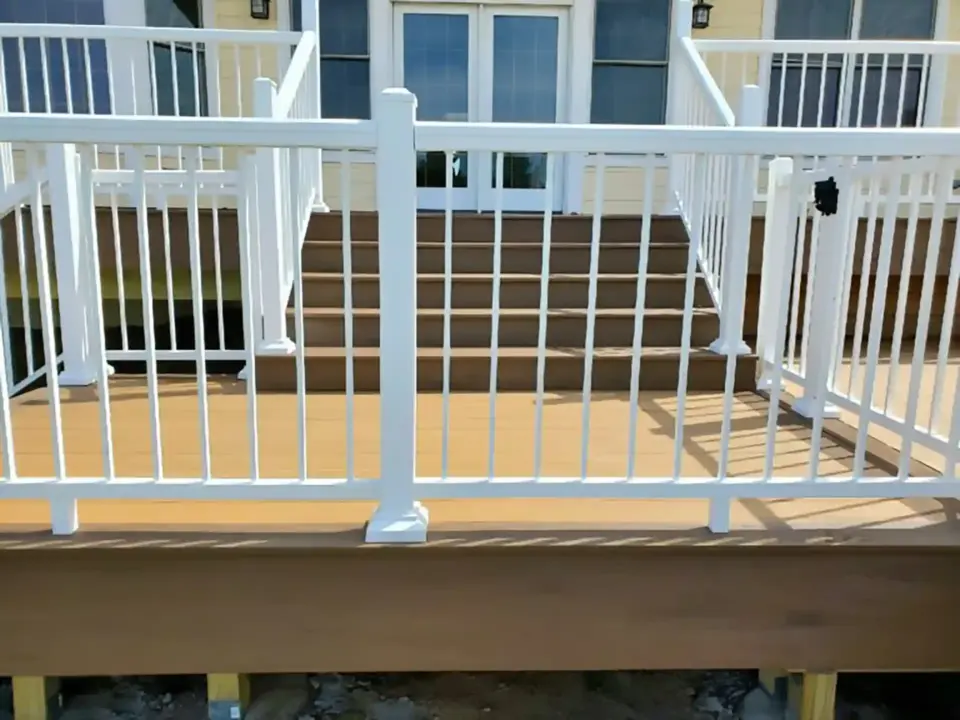 white-deck-railing-in-elevated-residential-deck-in-omaha-ne